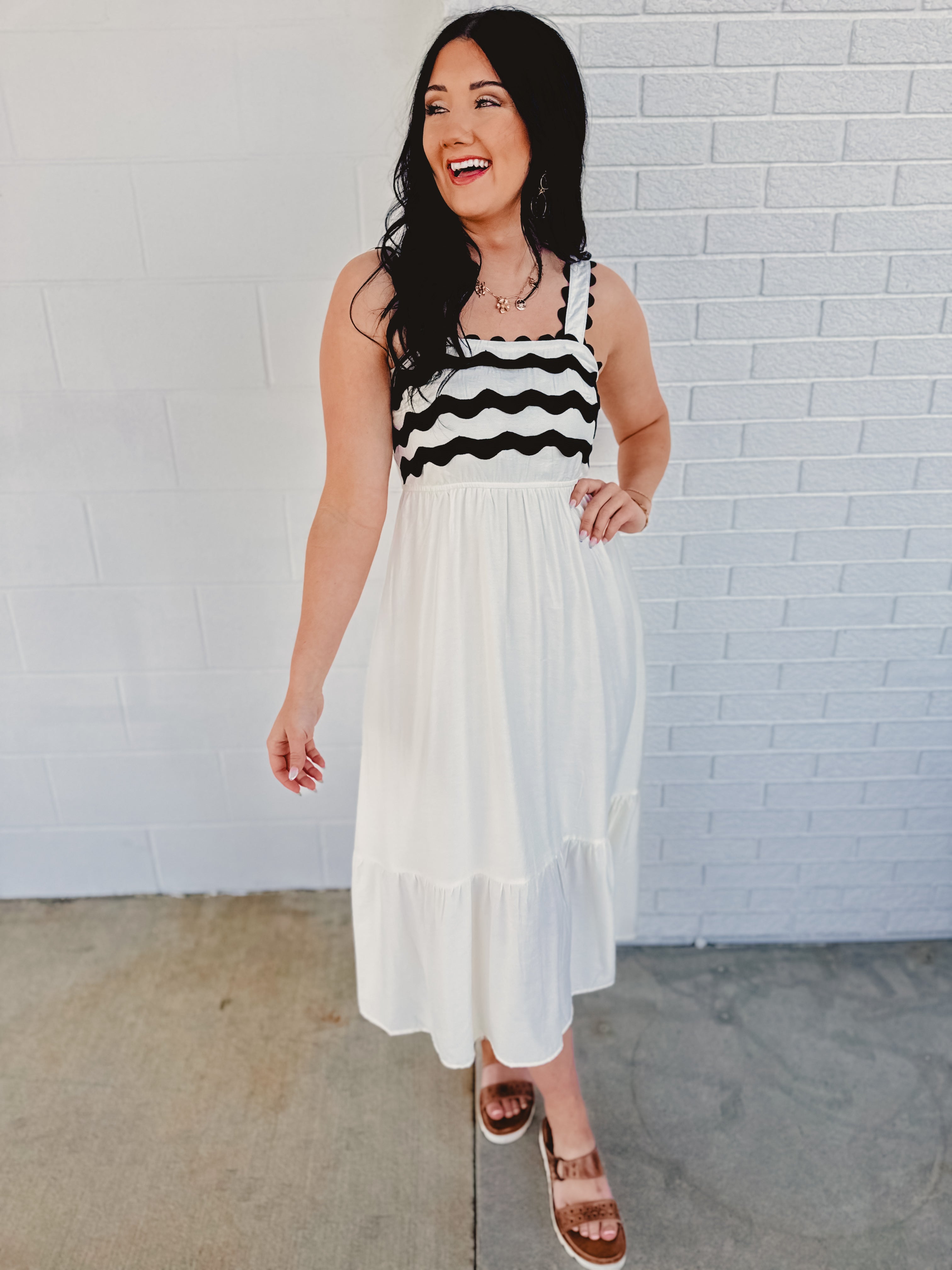 Scallop Detailed Midi Dress - Cream