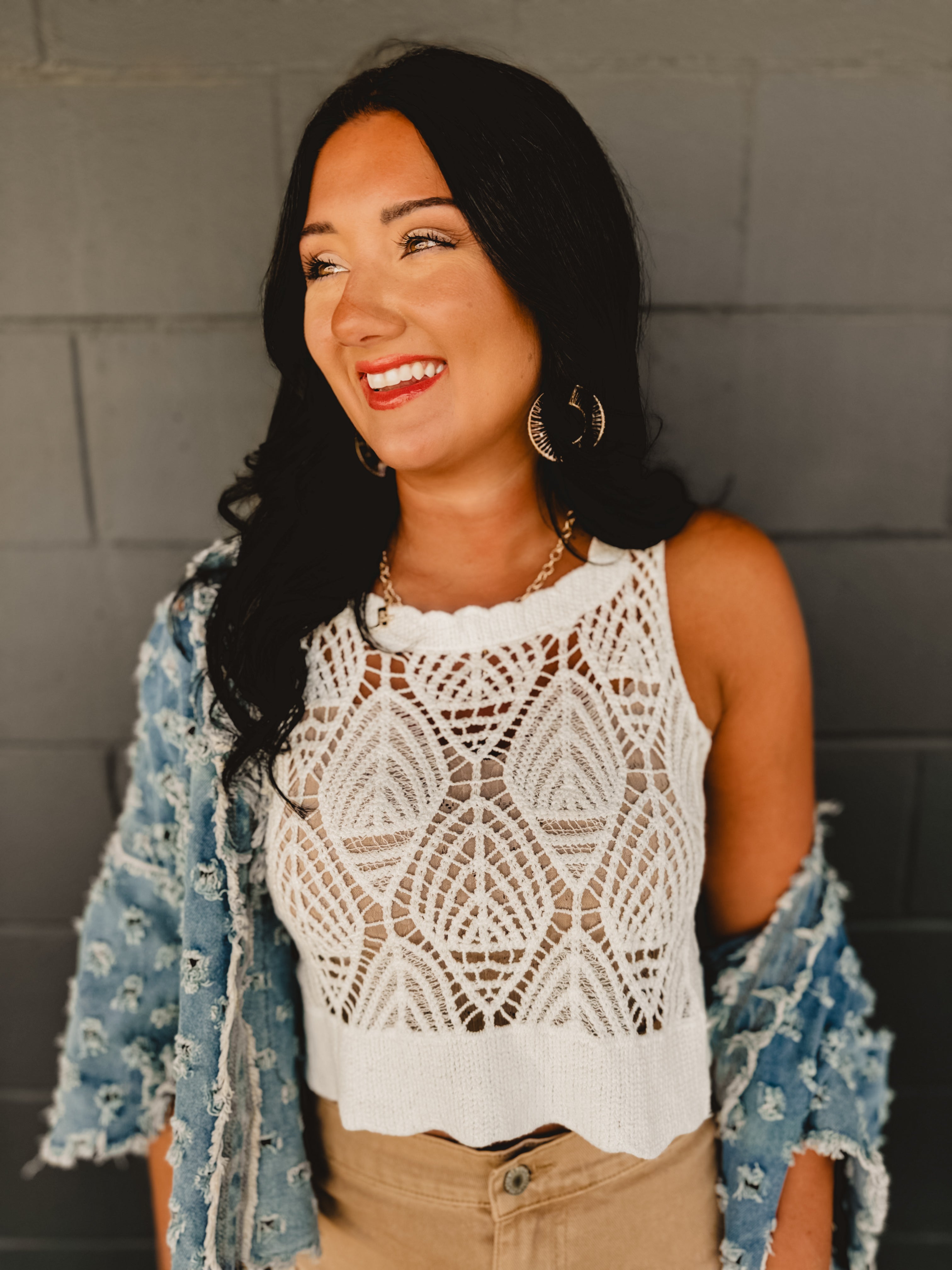 Scalloped Edged Cropped Crochet Tank - Off White