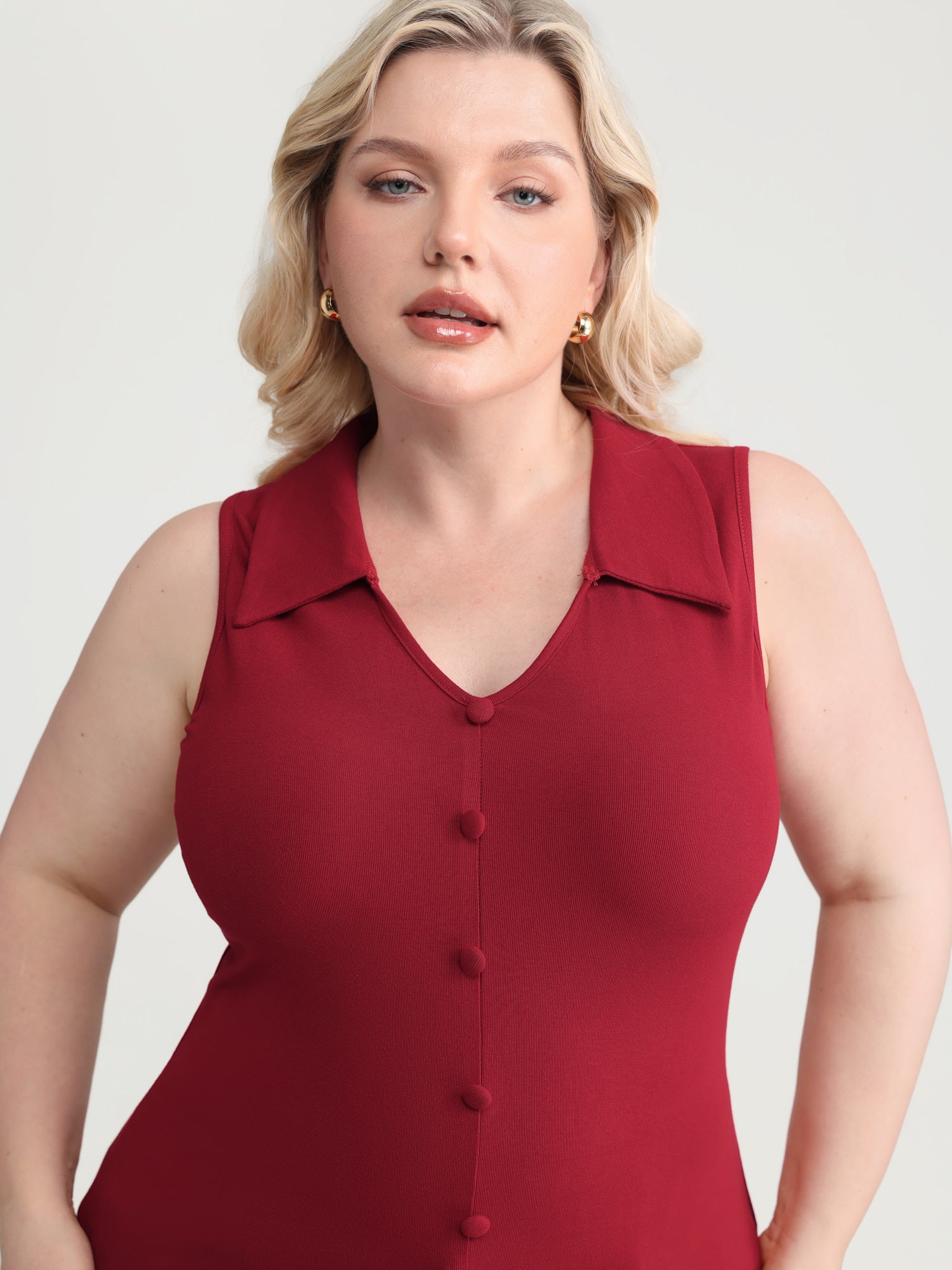 Elastic Button Detail Fitted Tank Top