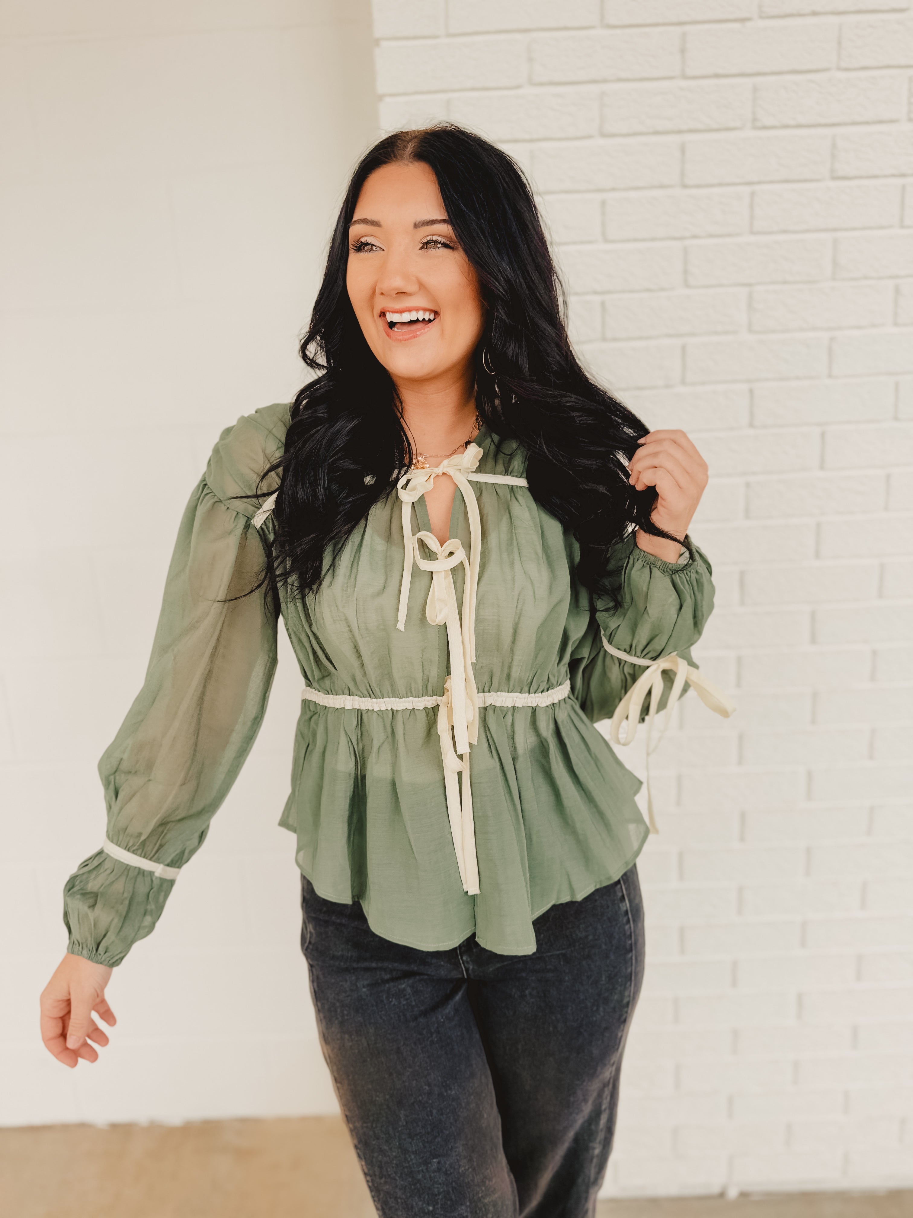 Tie Front Contrast Long Sleeve Top - Emerald