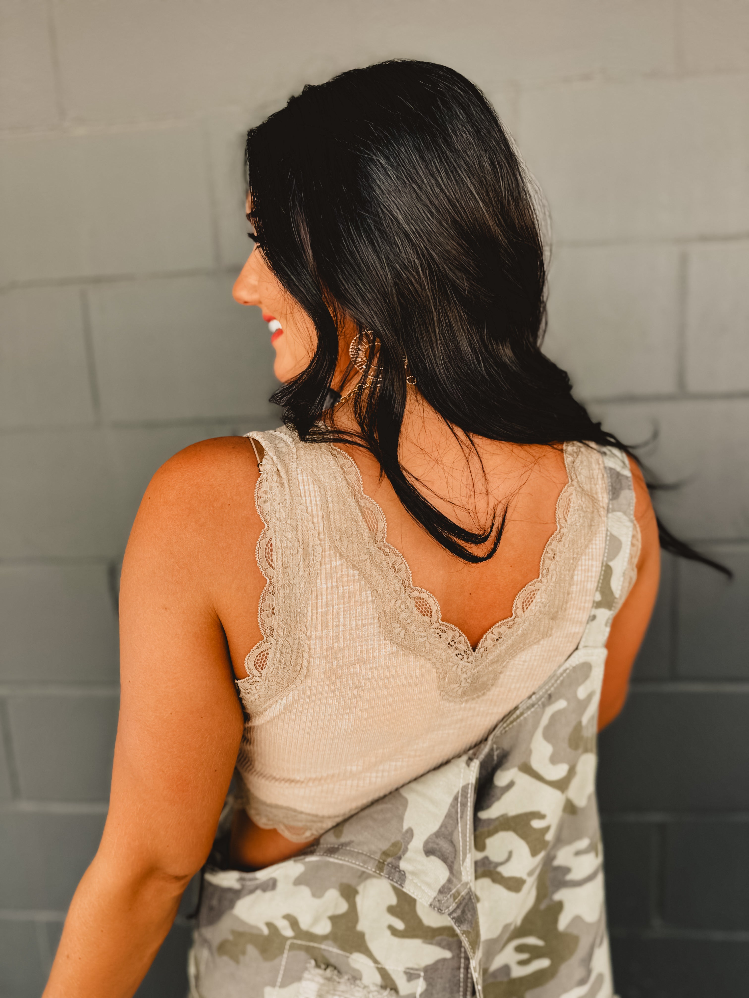 POL Lace Detail Cropped Tank Top - Dried Taupe